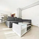L\'Amicale : 80 M², 6 Prs, 3 Ch, Centre Ville